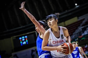 15 Yueru Li (CHN), D.P.R.of Korea v New Zealand, 2017 FIBA Women's Asia Cup Division A